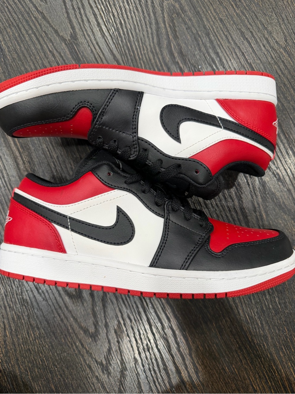 Air Jordan 1 Low Bred Toe Size 8